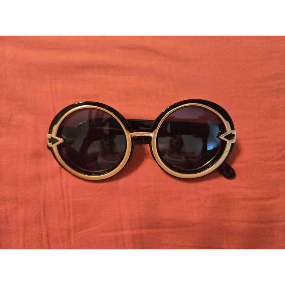 Stars ST055 Oversized Round Sunglasses Black Gold Tone Retro Statement Frames